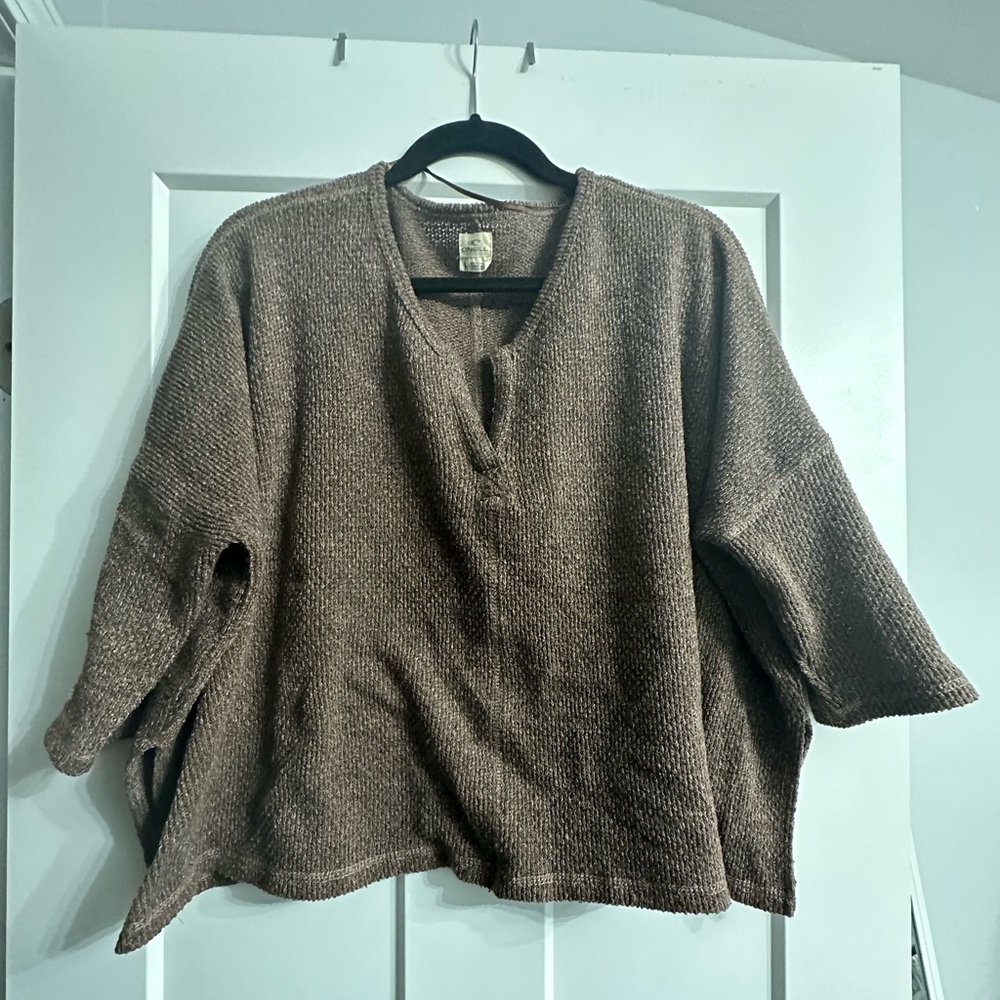 O’Neill size L mid length long sleeve beach cover up